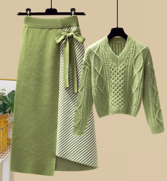 Rommy Warm Knitted Set