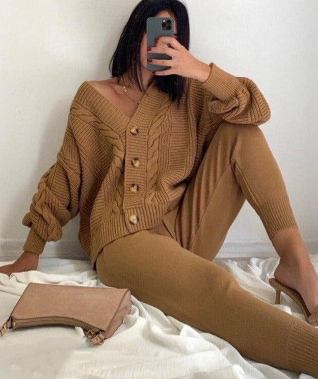 Jasmine Knitting Set