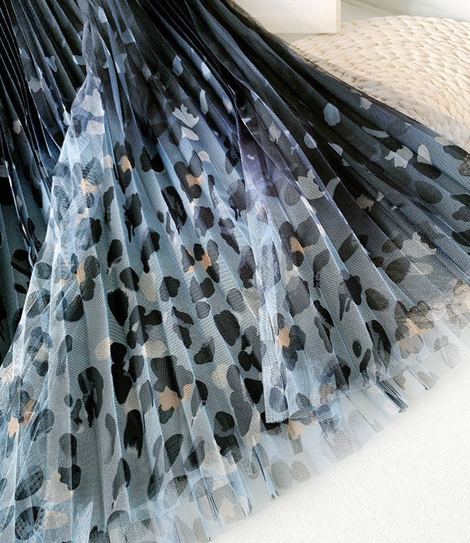 Lina Pleated Skirt &Leapard Print