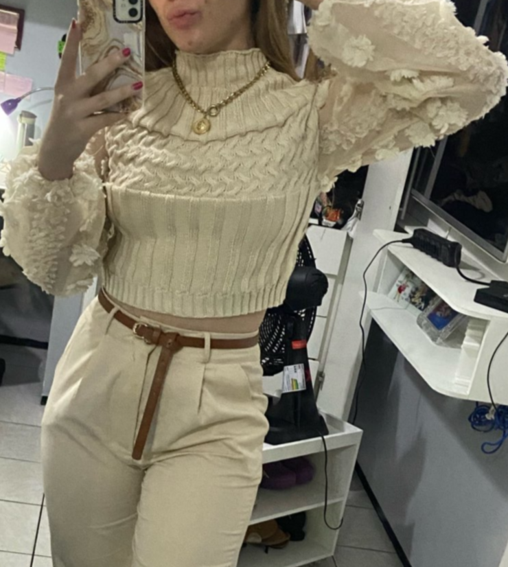 Leyla Short Knitting Sweater