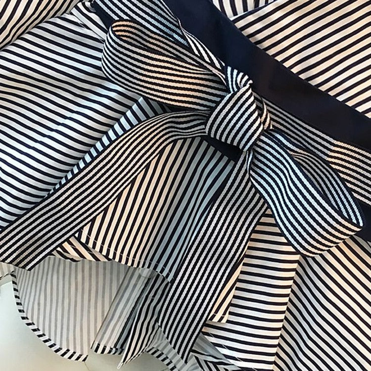 Sona Lantern Sleeves Blouse