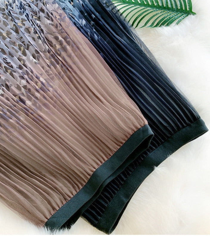 Lina Pleated Skirt &Leapard Print
