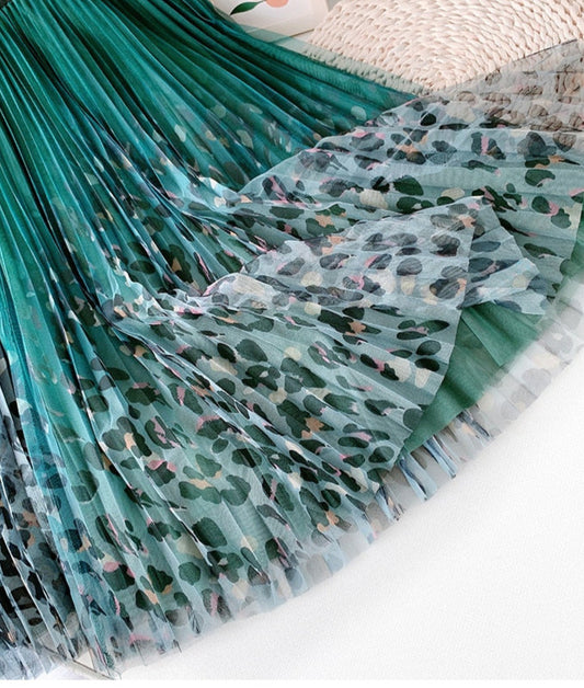 Lina Pleated Skirt &Leapard Print